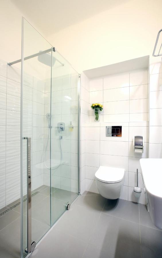 Penzion Na 15. Poledniku Hotell Jindřichŭv Hradec Exteriör bild